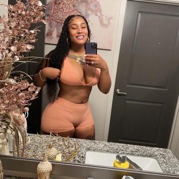 Chanel, 22  female escort, Fort Collins