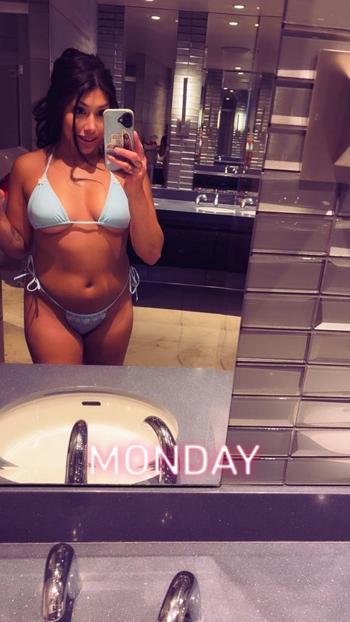 970-381-9198, 24  female escort, Fort Collins