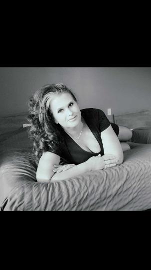 escort photo 3